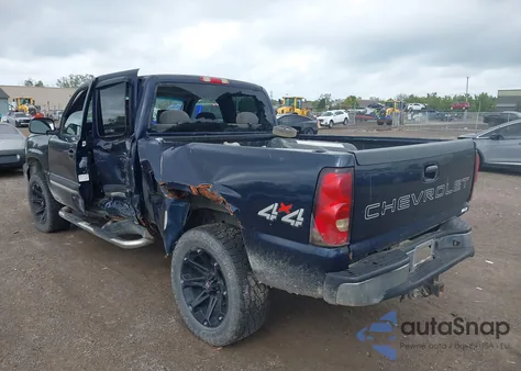 2005 Chevrolet Silverado 1500 z USA, uszkodzony, nr VIN 1GCEK19Z55Z239635